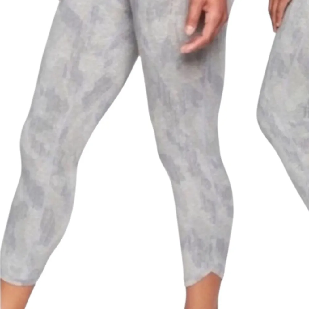 ATHLETA SANDBAR BE PRESENT CAPRI GRAY CAPRI CROPPED TWO PIECE LEGGING SET - Image 4