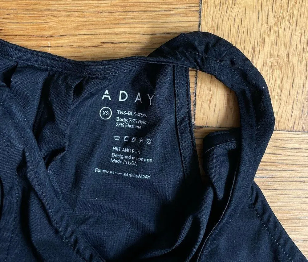 Aday Hit and Run Tank Black XS EUC (similar to Pleat and Repeat Tank) - Image 2