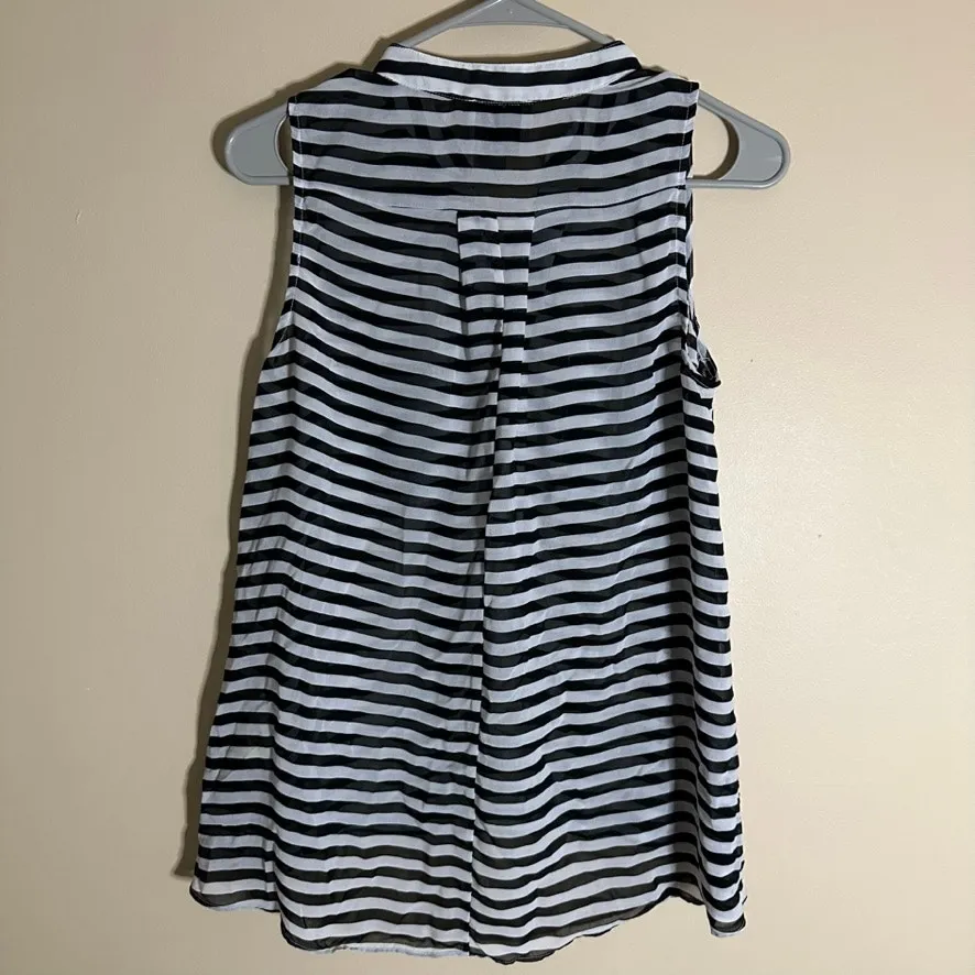 Aryn K Striped sleeveless bouse XS - Image 3