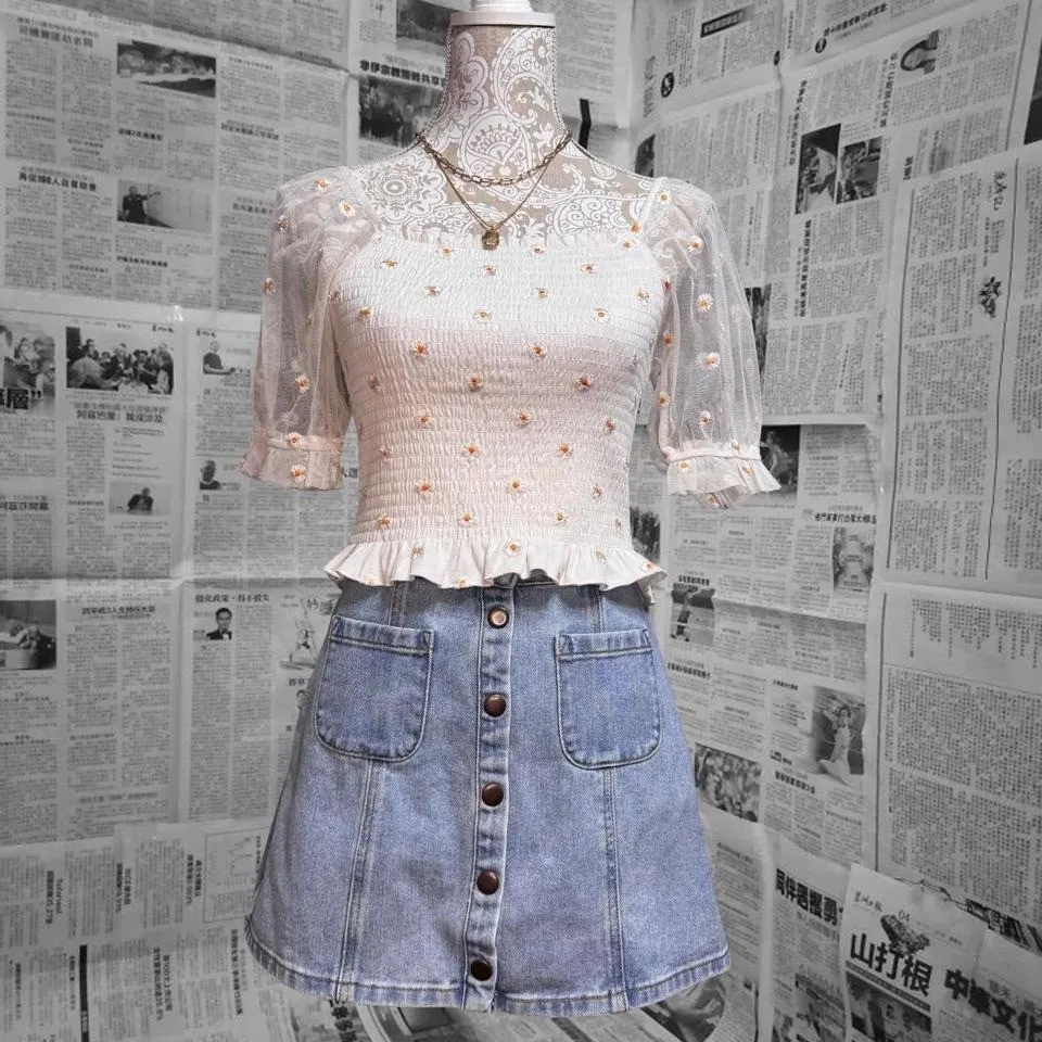 Altar'd State White Daisy Embroidered Mesh Puff Sleeve Smocked Top Women's XS - Image 2