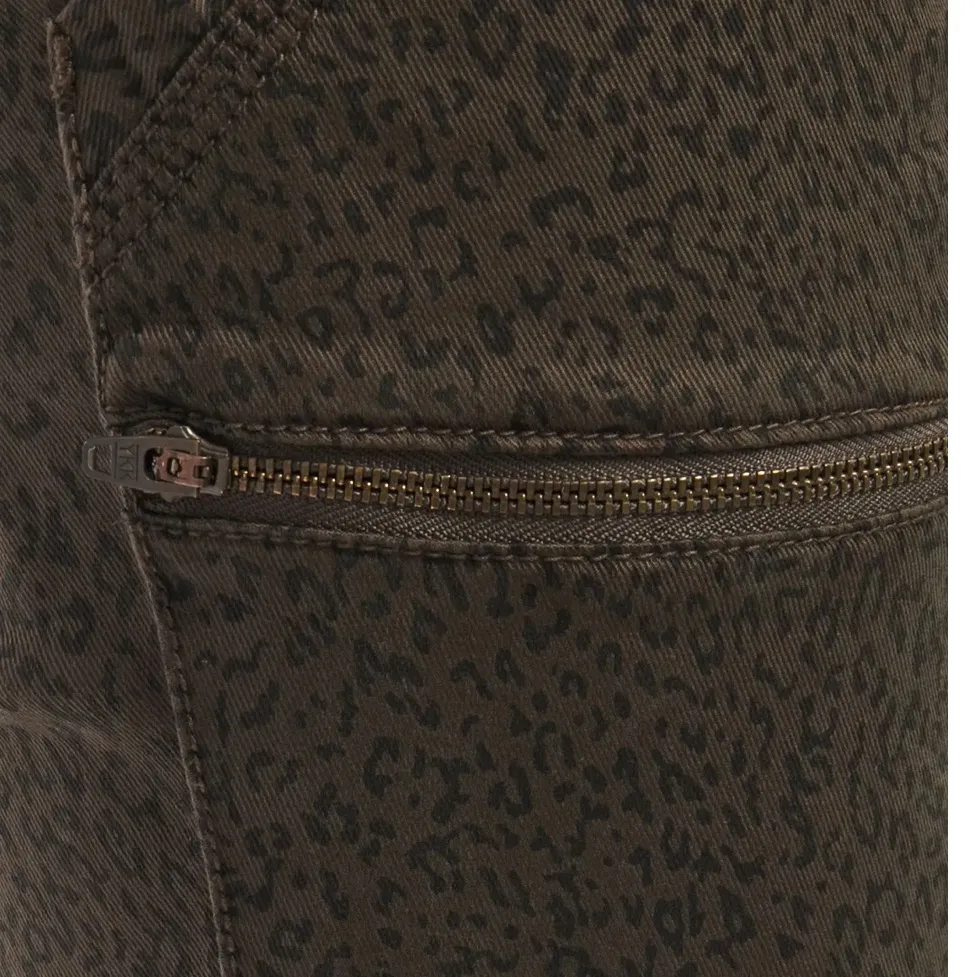 NWT Joie Park Cropped Leopard Print Twill Skinny Jeans    Size 30 - Image 8