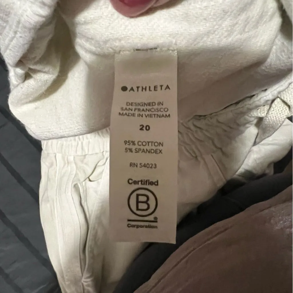 Athleta Farallon Cream Athletic Knit Pull On Shorts - Image 11