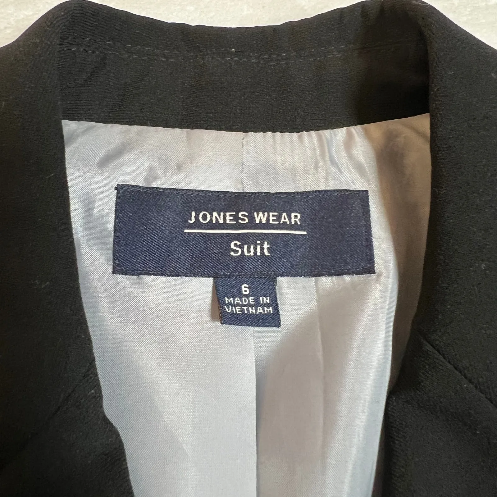 Jones Wear Stretch Black Tapered Suit Jacket Blazer Size 6 Career Professional - Image 4