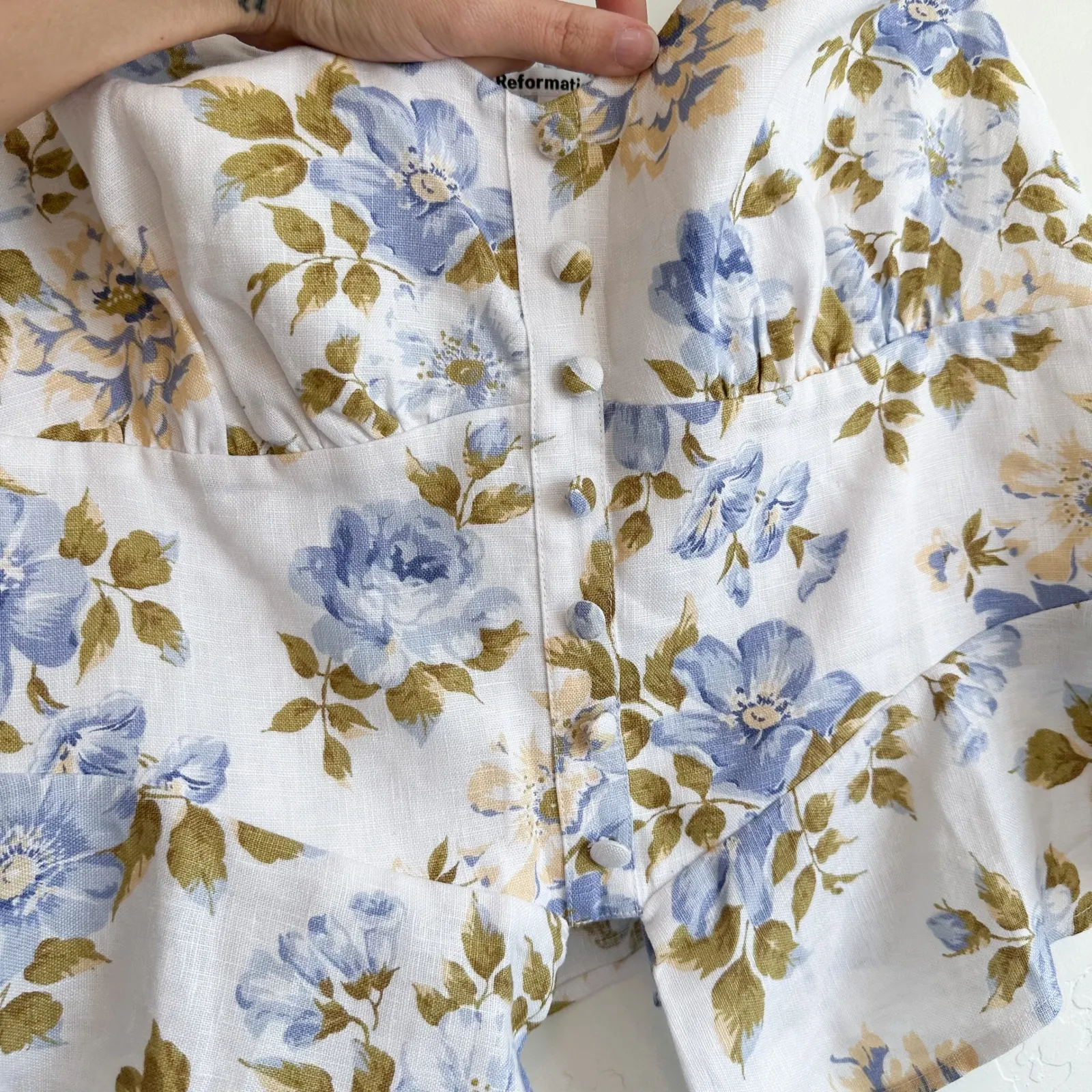 Reformation | Lilly 100% Linen Off the Shoulder Peplum‎ Floral Top White Blue 10 - Image 6