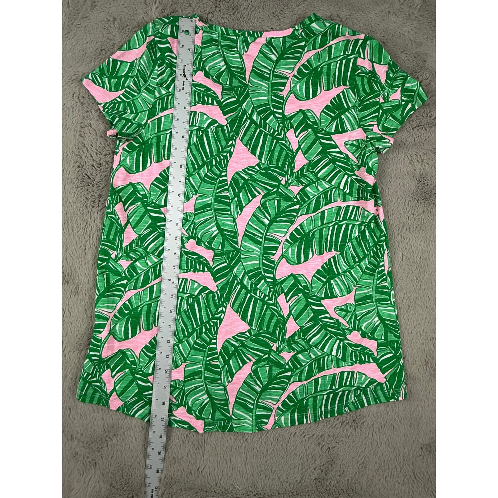 NWT Lilly Pulitzer Ette V-Neck Top Conch Shell Pink‎ Lets Go Bananas Print M - Image 5