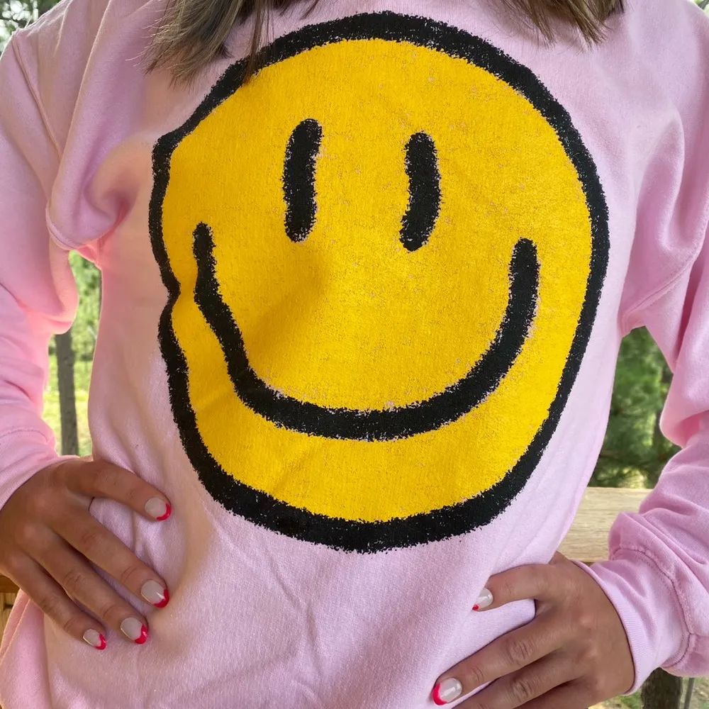 Pink Smiley Face Sweatshirt Size undefined - Image 3