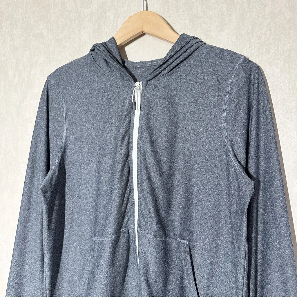 Vuori Women’s Suns Out Performance Full Zip Hoodie Lightweight Heather Gray XL - Image 4