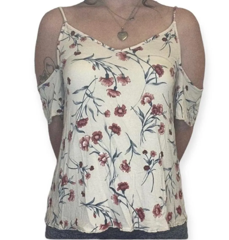 American Eagle Outfitters Floral Cold Shoulder Top Romantic Date Size Small - Image 2