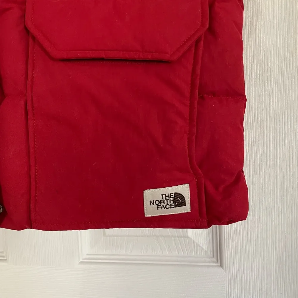 North Face Women’s Red Hooded Retro Puffer Vest Small - Image 3