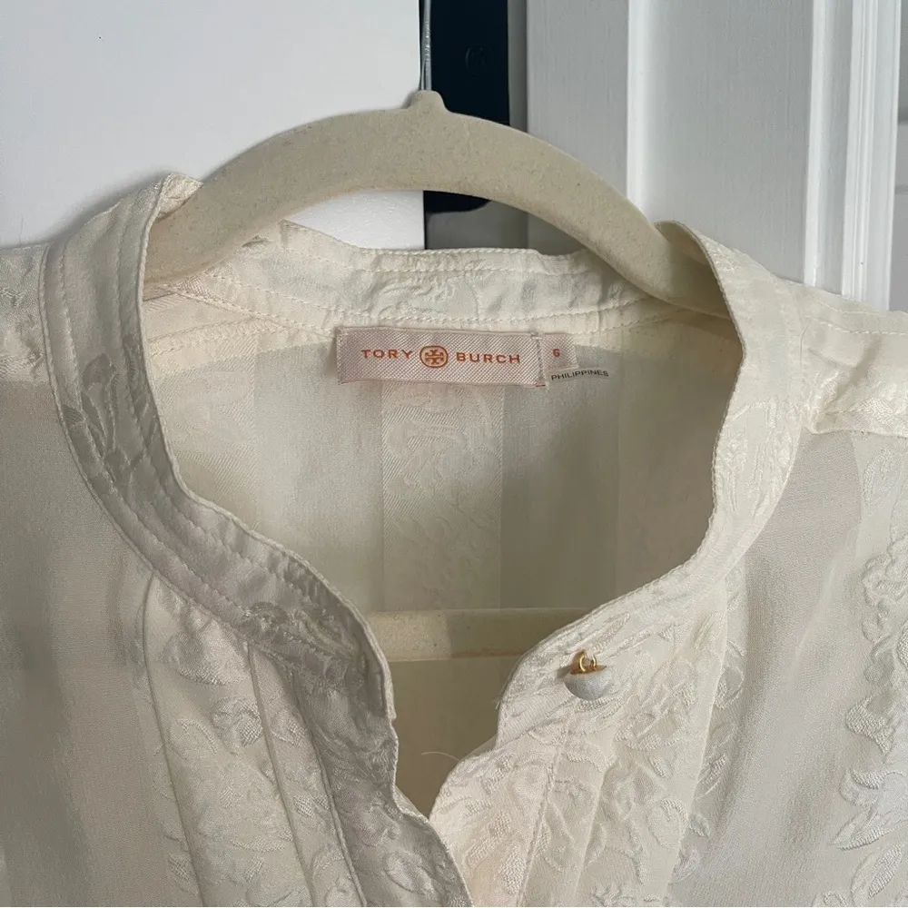 Tory Burch Floral Silk Cream Short Sleeve Blouse Button Down - Image 2