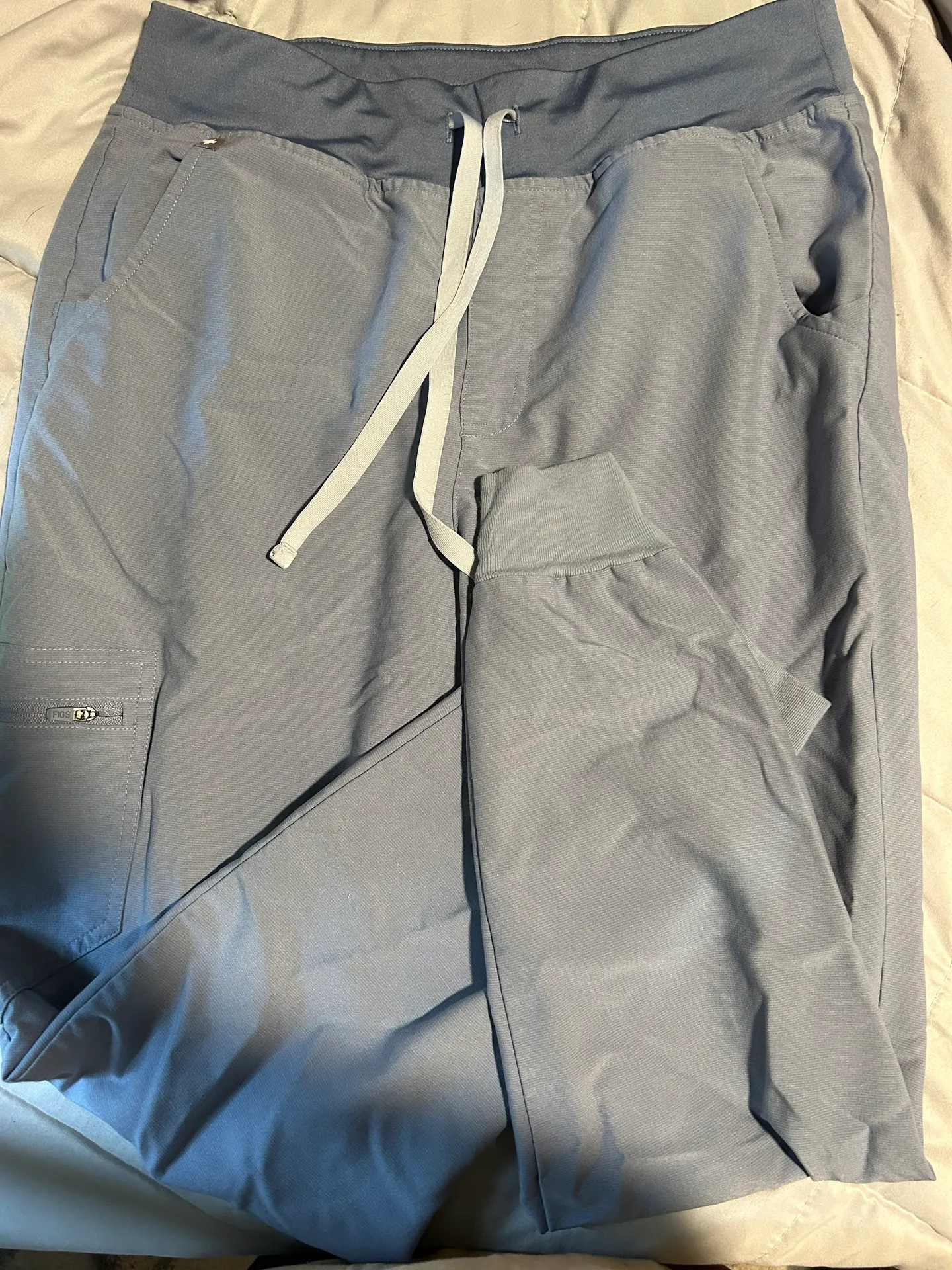 FIGS Scrubs Set - Image 3