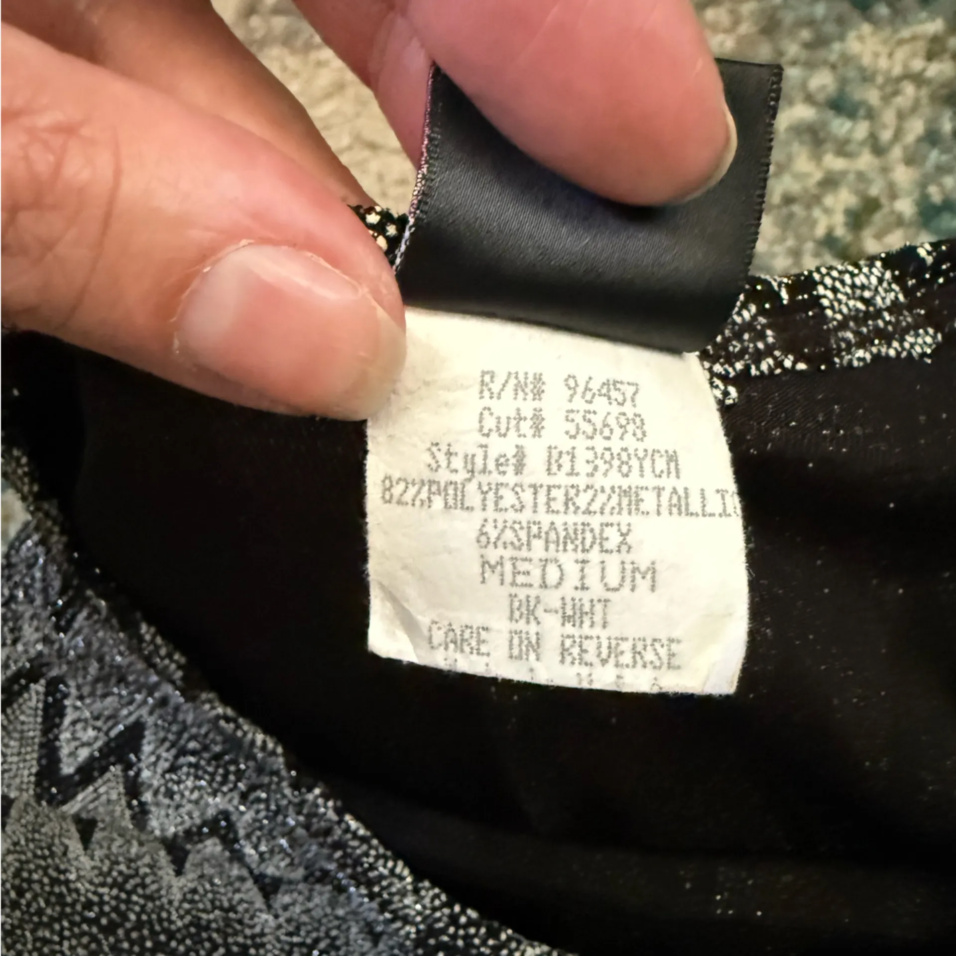 Vintage Y2K Studio Y sparkle chevron tank, size medium Black - Image 8