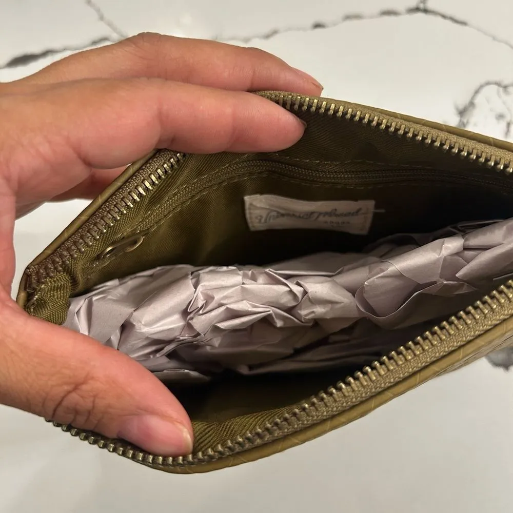 Universal Thread Summer Woven Zip Wallet Green NWT - Image 4