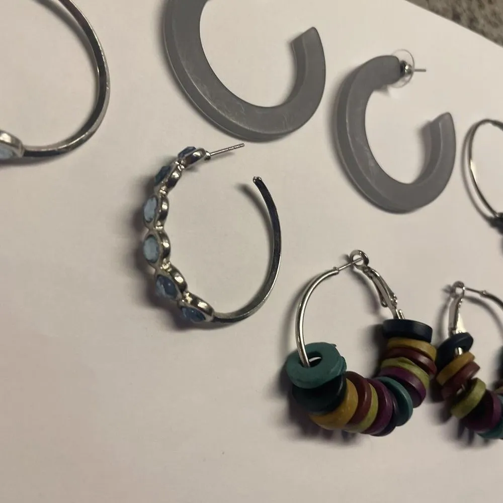 Lot Of 4 Variety of Costume Jewelry Earrings Pierced Hoops - Image 6