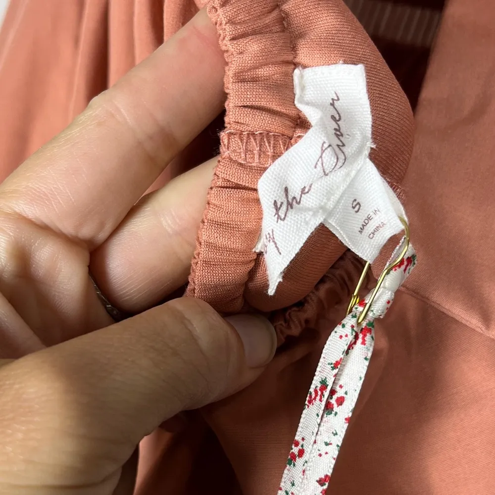 By The River NWT Tiered Tie Back Maxi Dress With Crochet Inset Detail Sz S Orange - Image 11