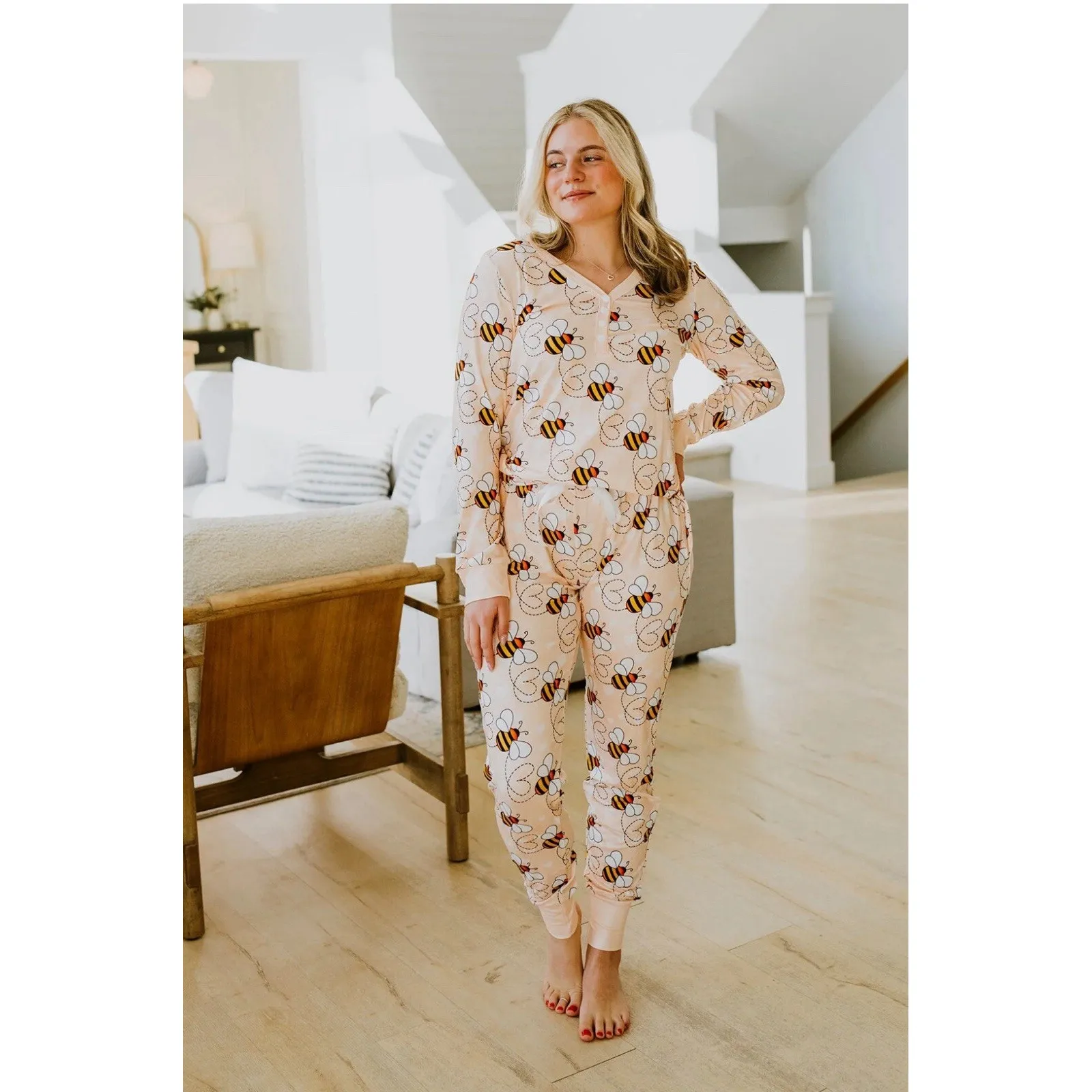 Shirley & Stone Bee Pajama Set Women's Long Sleeve Sleepwear Loungewear Peach Pink Size L - Image 2