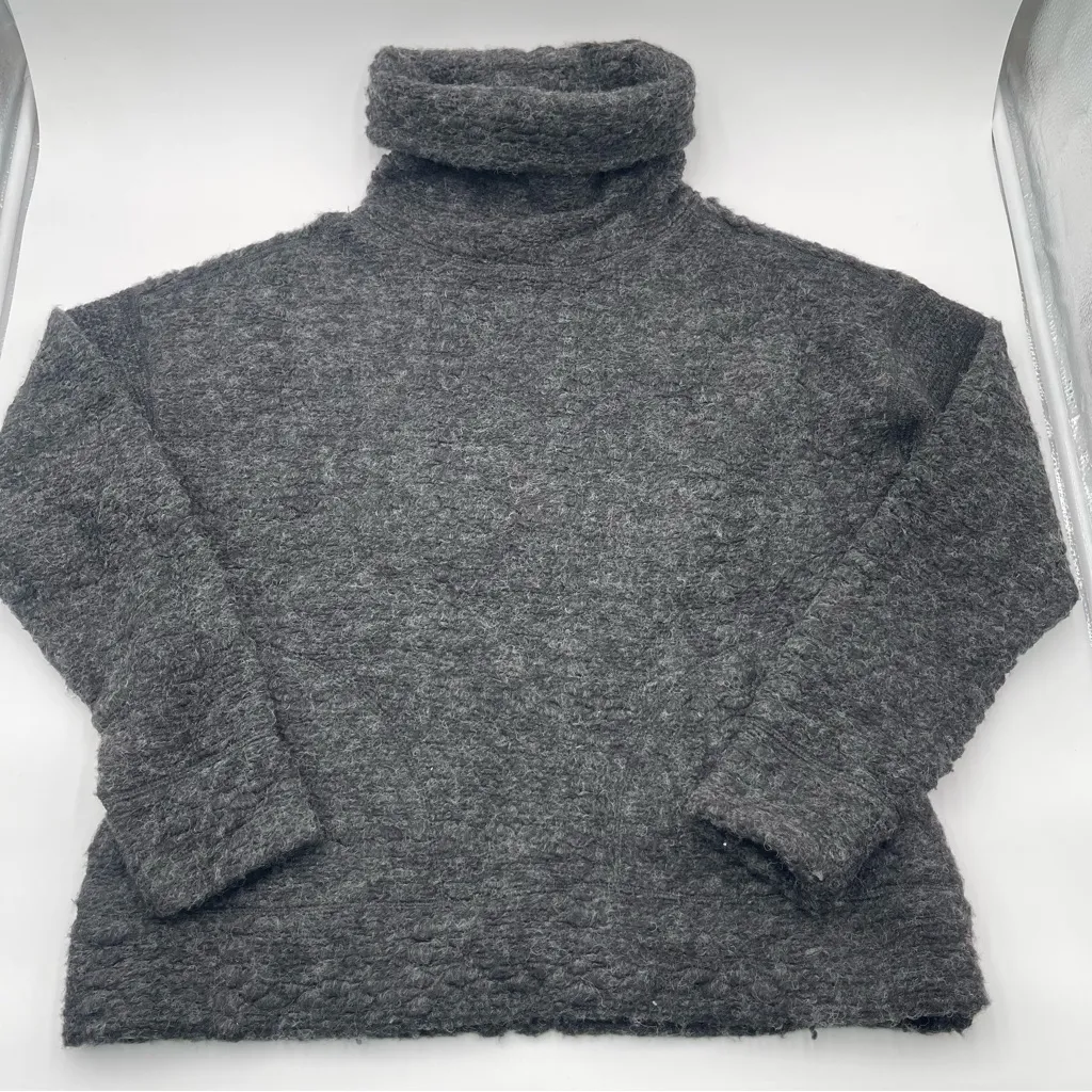 PrAna Size M Women’s Crestland Turtle Neck Sweater Charcoal Wool Blend Thick - Image 5