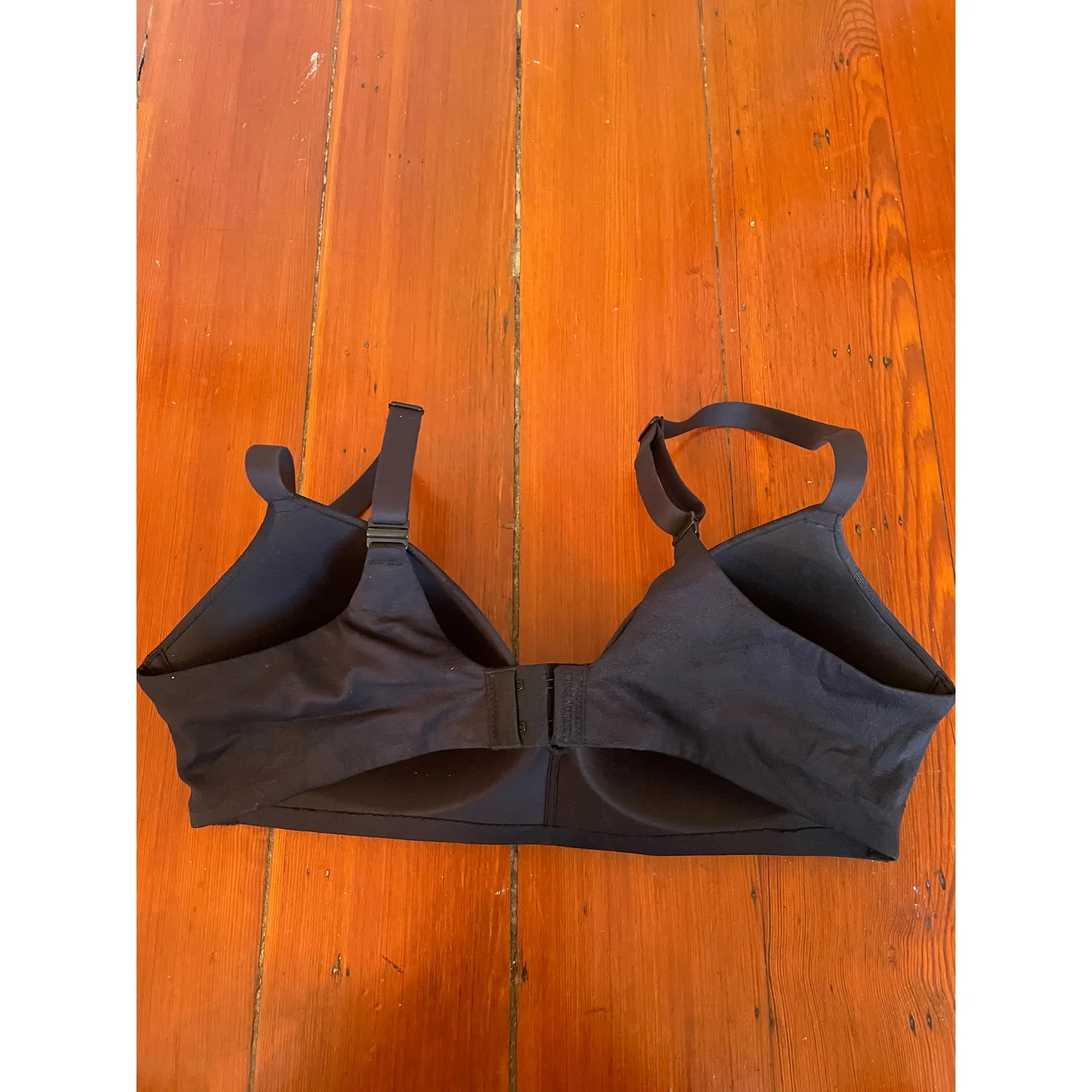 Tommy John Second Skin Wireless Bra 38C Black Lightly Lined Comfort Size undefined - Image 7