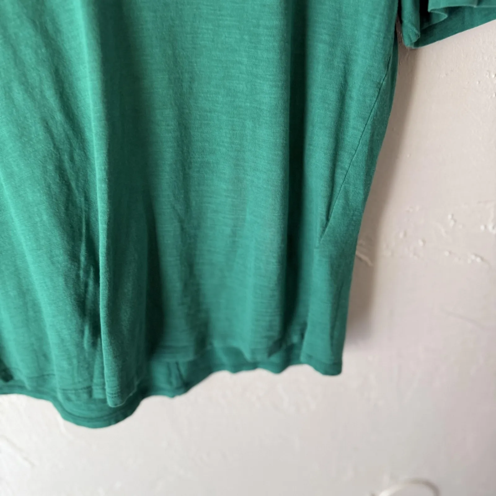 Pure + Good Shirt Womens Small Green Short‎ Sleeve V Neck Casual Lightweight Top - Image 3