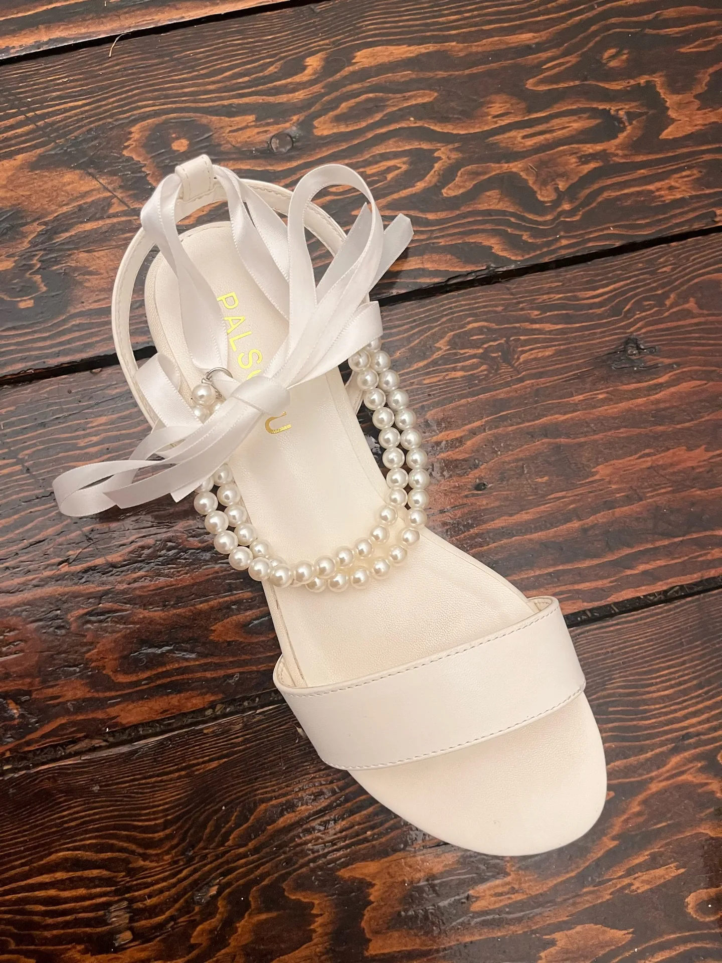 White Strappy Pearl Sandals Size 7.5 - Image 2