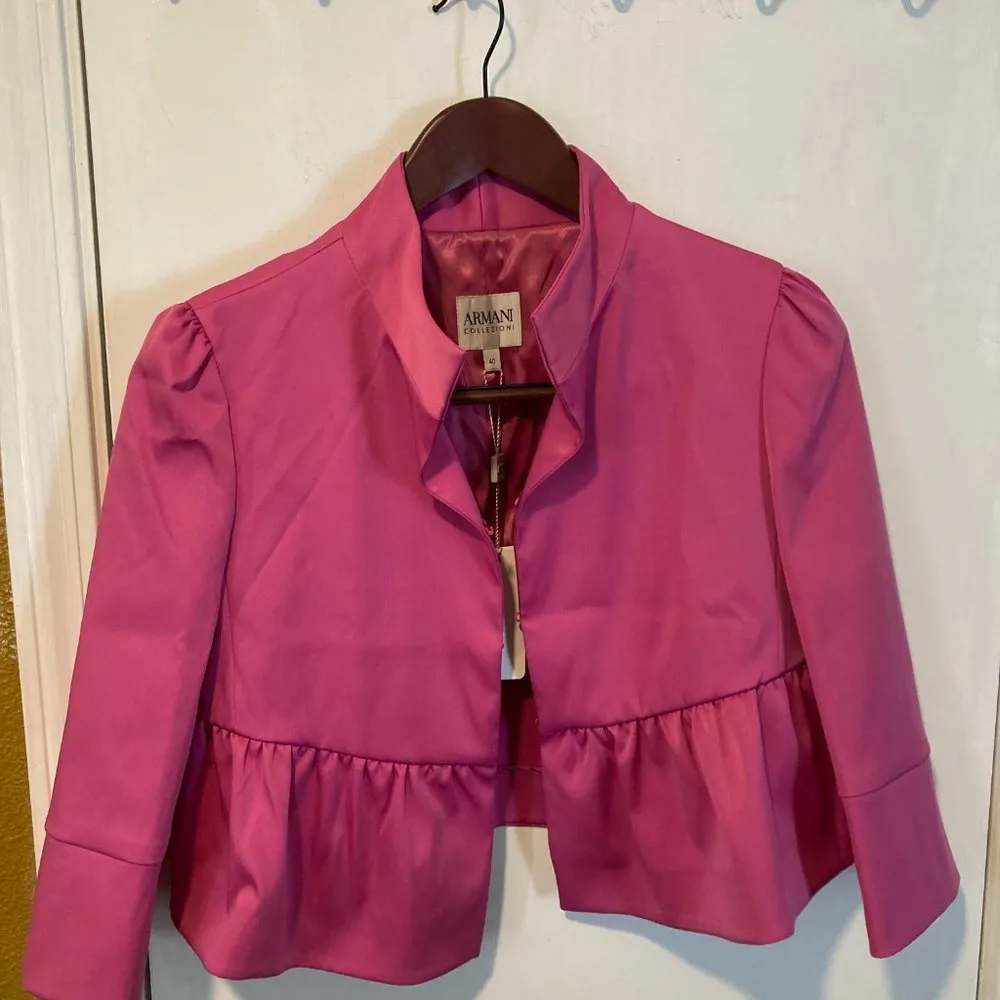 Armani Collezioni women's size 4 US silky 3/4 sleeve flare belly cropped jacket - Image 2
