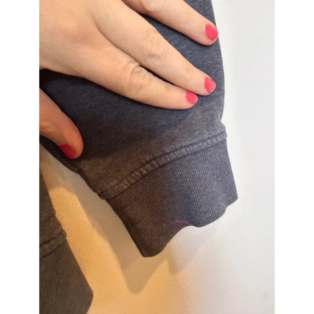 Adidas Graphic Logo Hoodie Womens Medium Grey Athletic Casual Loungewear - Image 4