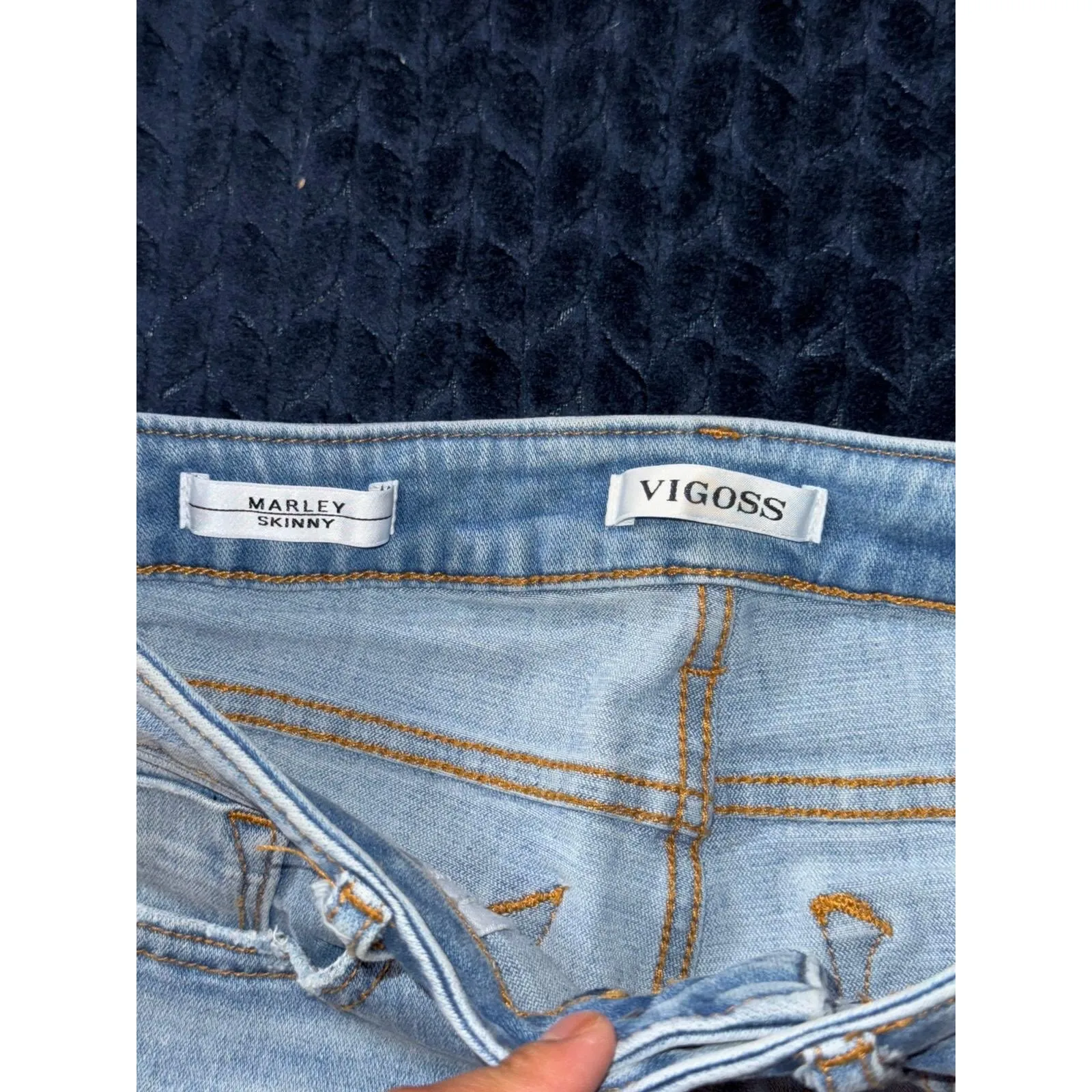 Vigoss‎ Marley Skinny Jeans Distressed Raw Hem Light Wash Denim Size 24 - Image 3