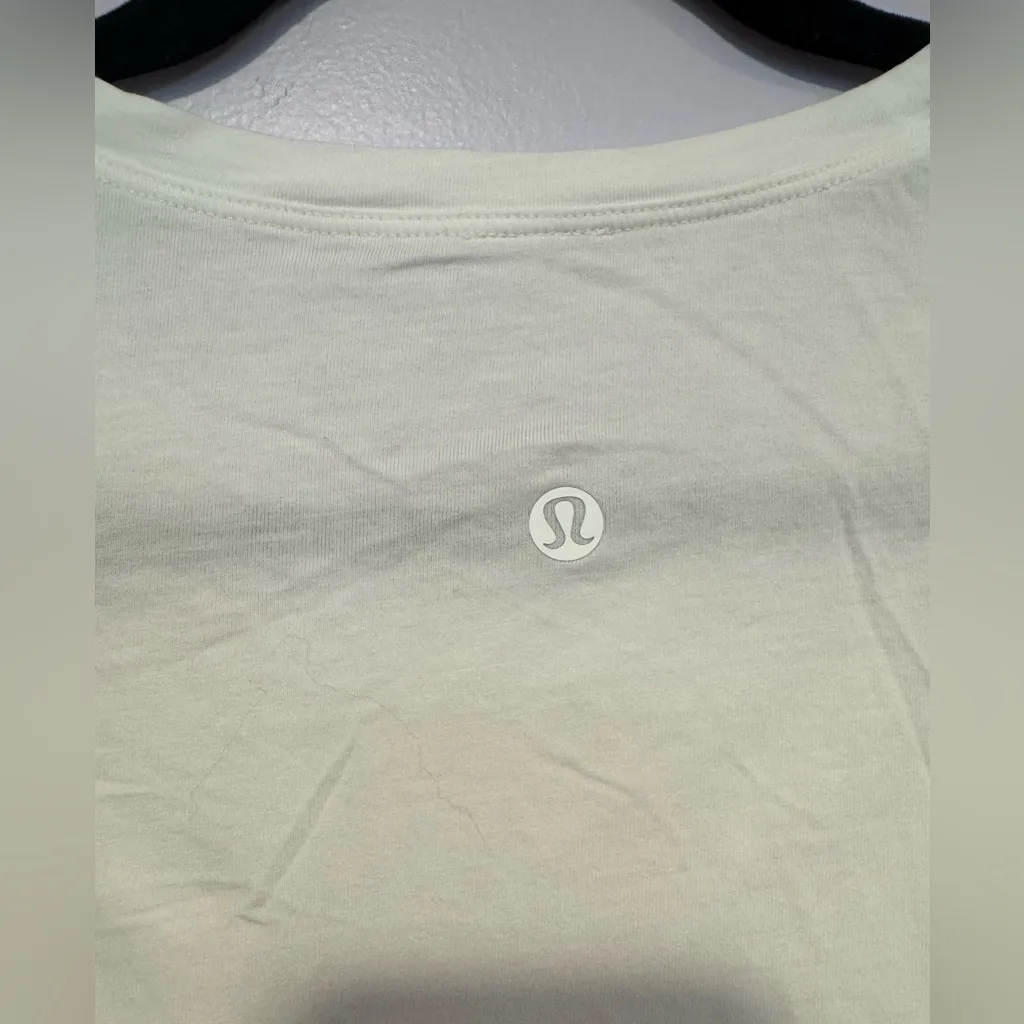White‎ lululemon cates tee - Image 4