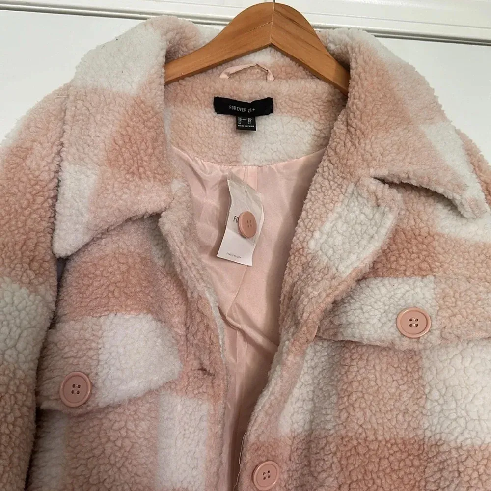 NWT Forever 21 Faux Fur Plaid Jacket Dusty Pink/Cream Plus Sz 2X - Image 7