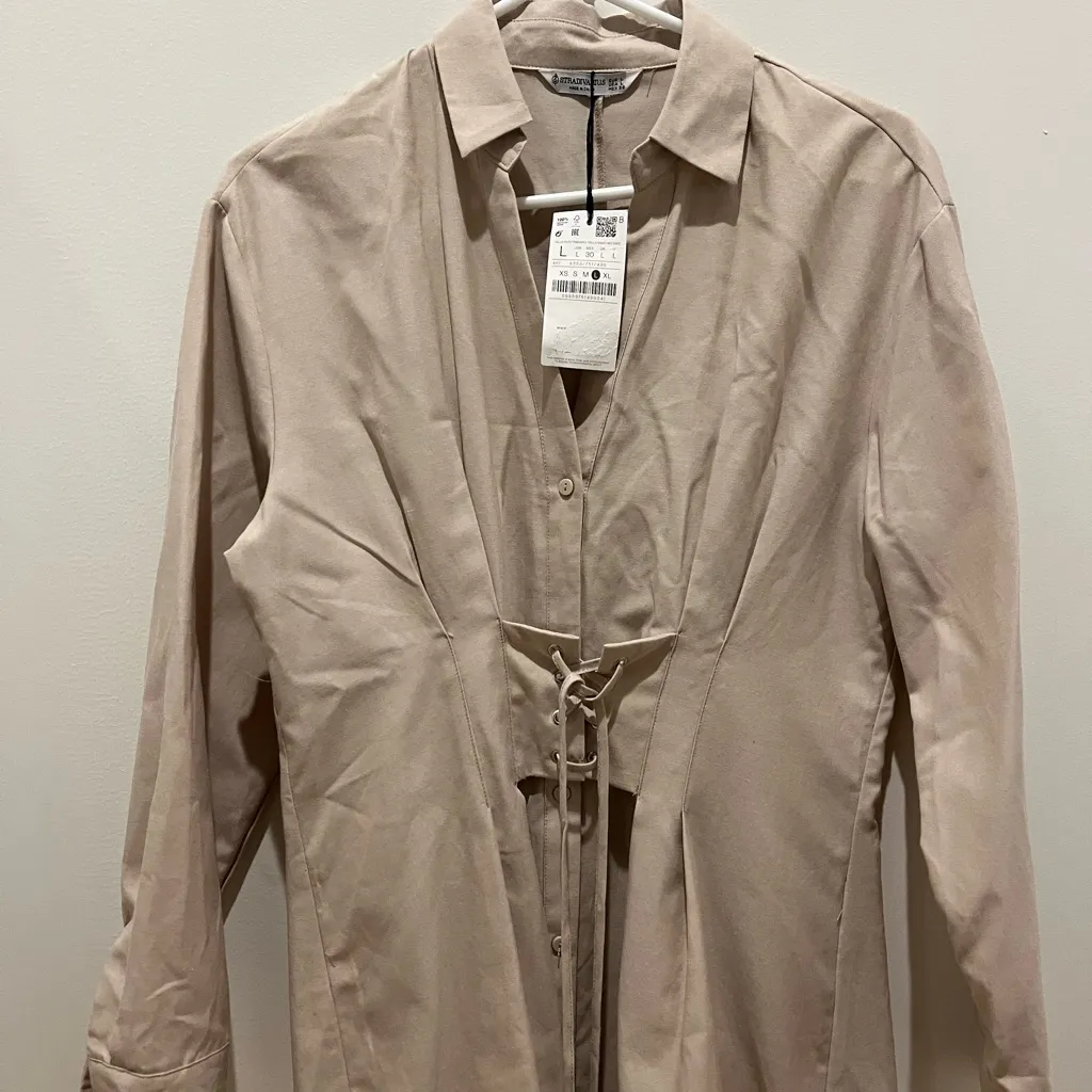 Stradivarius Light Tan Trench Coat - Image 2