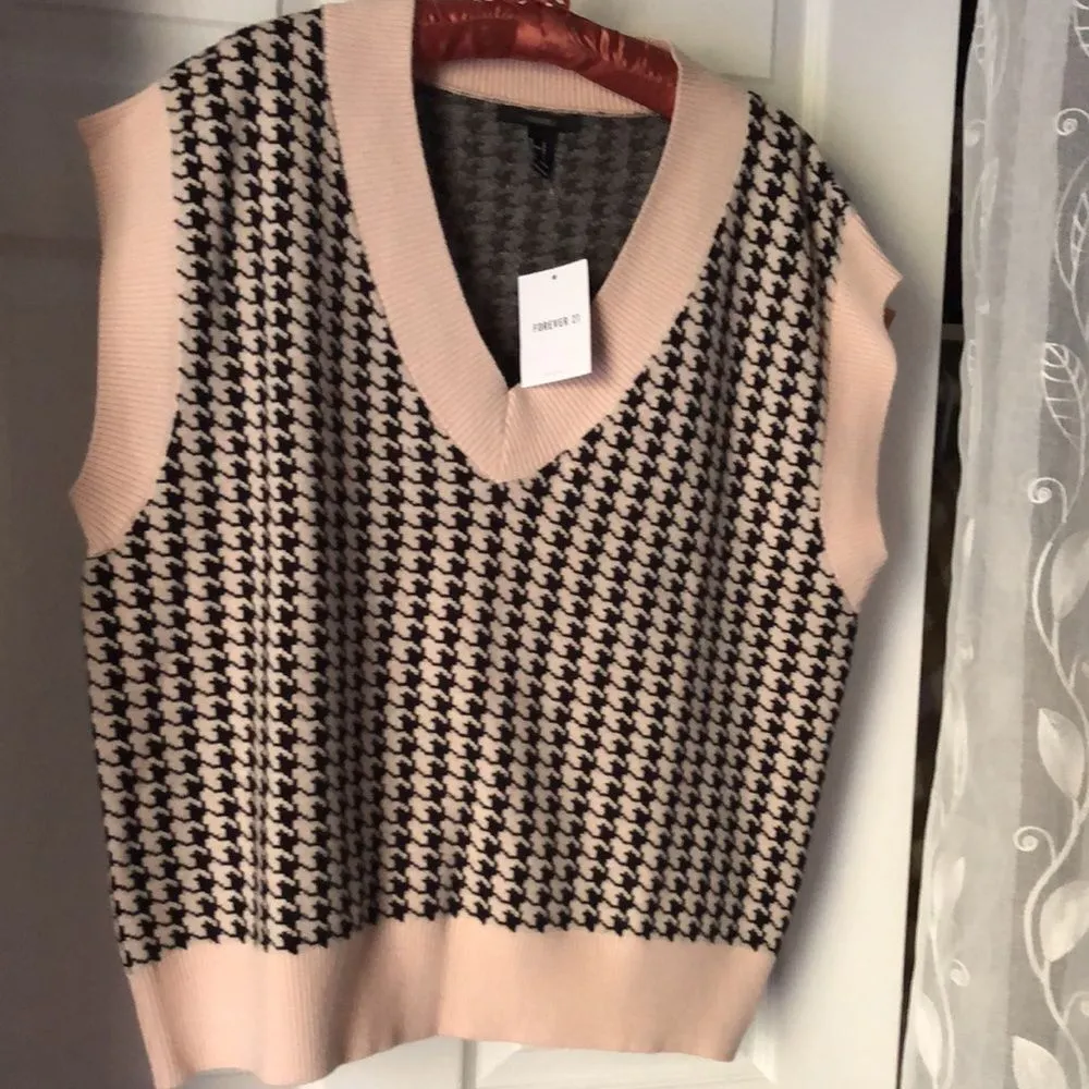 New Forever21 houndstooth-patterned oversized sweater vest, size large - Image 3