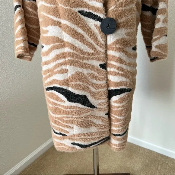 Joseph Ribkoff Coat XS Animal Stripe Print Faux‎ Fur Textured Loose Fitting - Image 7