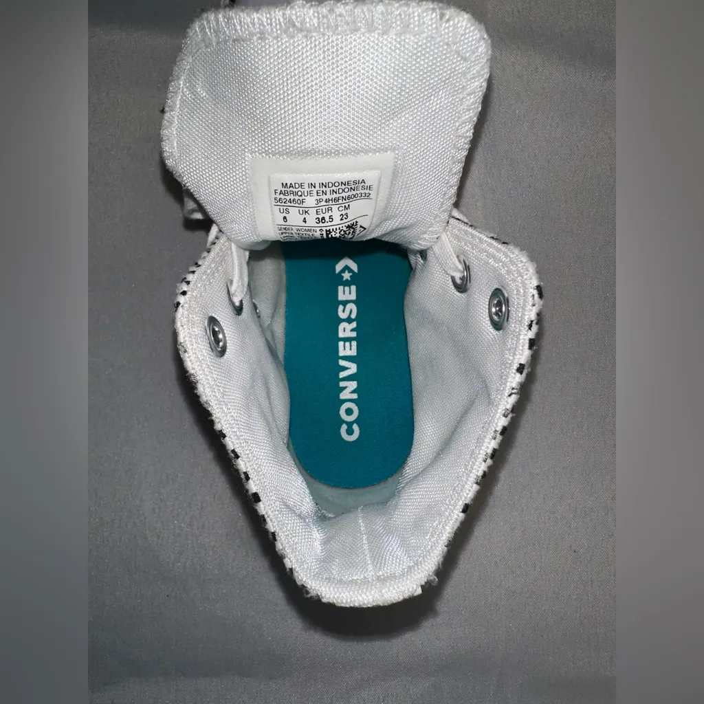 Converse • Women’s White/Black Mason All Star Ox 562460F Sz 6 Sneakers - Image 9