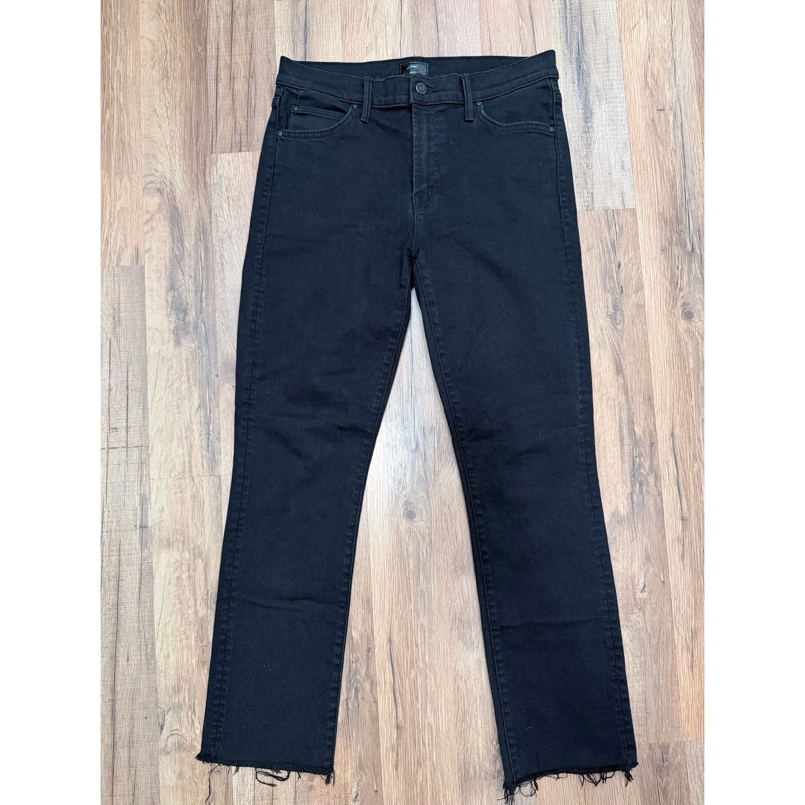 MOTHER The Rascal Ankle Fray Jeans Pitch‎ Black Raw Hem Size 29 - Image 4