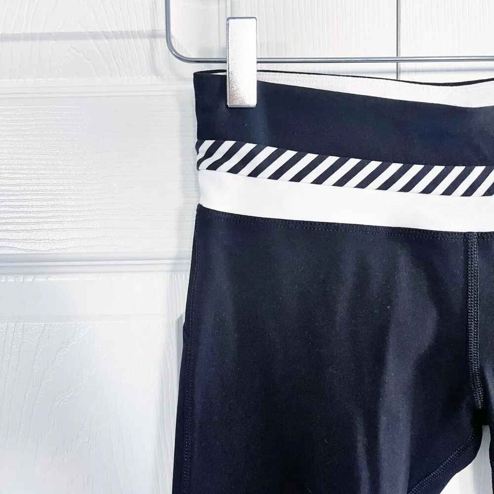 (15) Lorna Jane Striped Compression Capri Leggings - Image 2