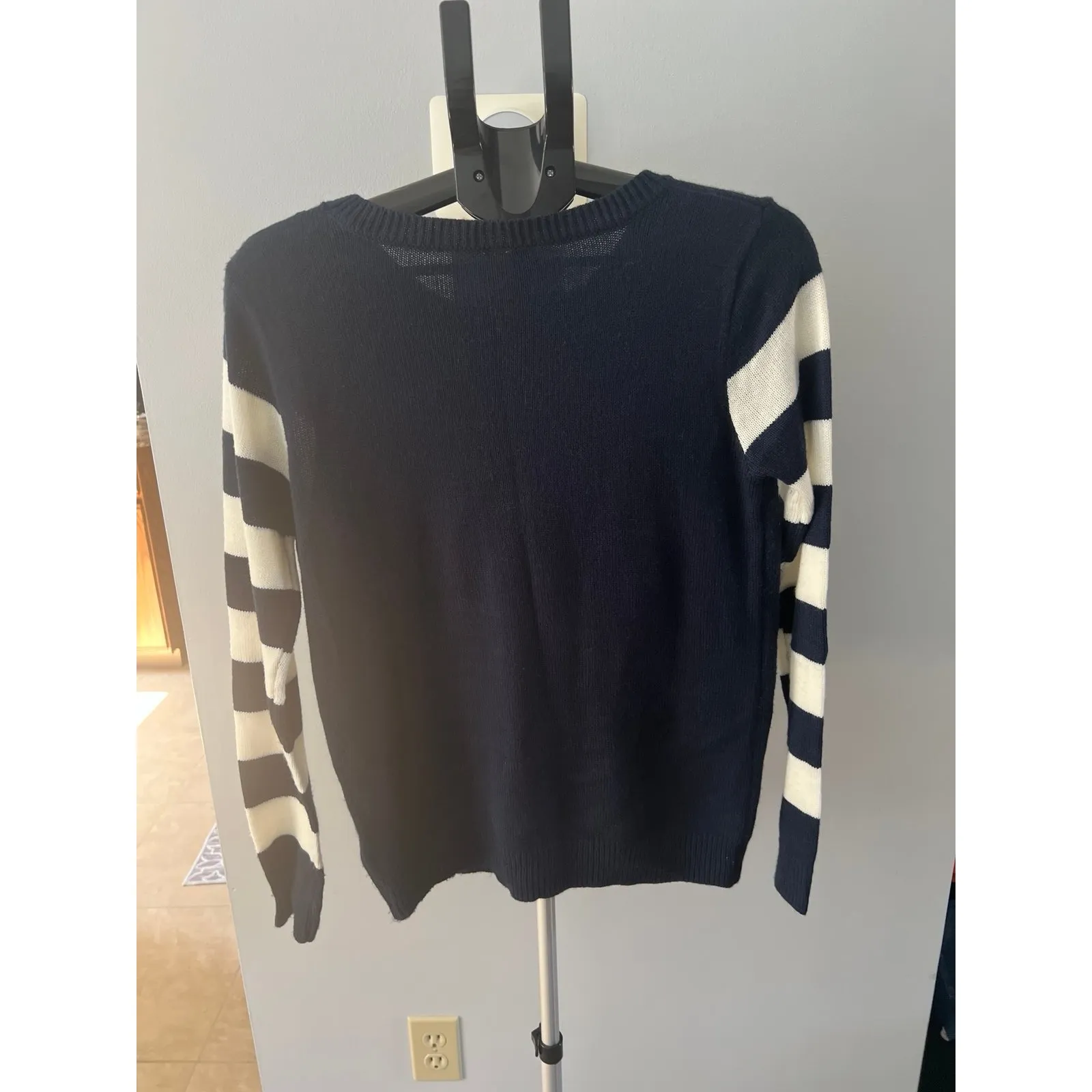 No Boundaries  Junior Navy Blue White Santa Sweater Size Large‎ (11-13) - Image 7