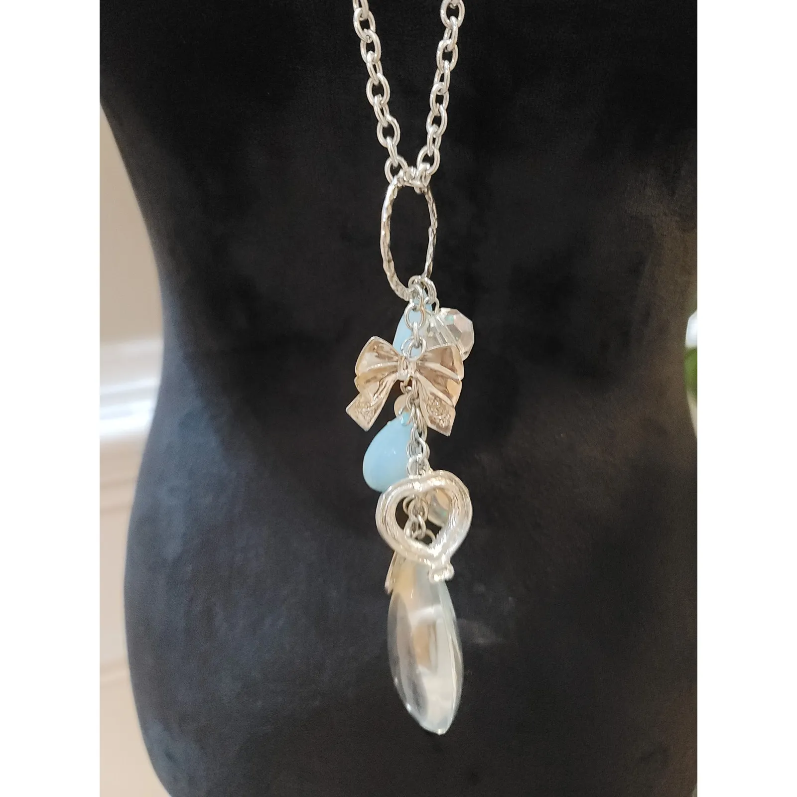 Women's Silver Clear Teardrop Pendant Necklace With Oval Lock Bow Charm - Image 3