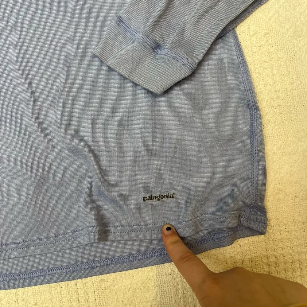 Patagonia Long sleeve quarter zip layering top - Image 3