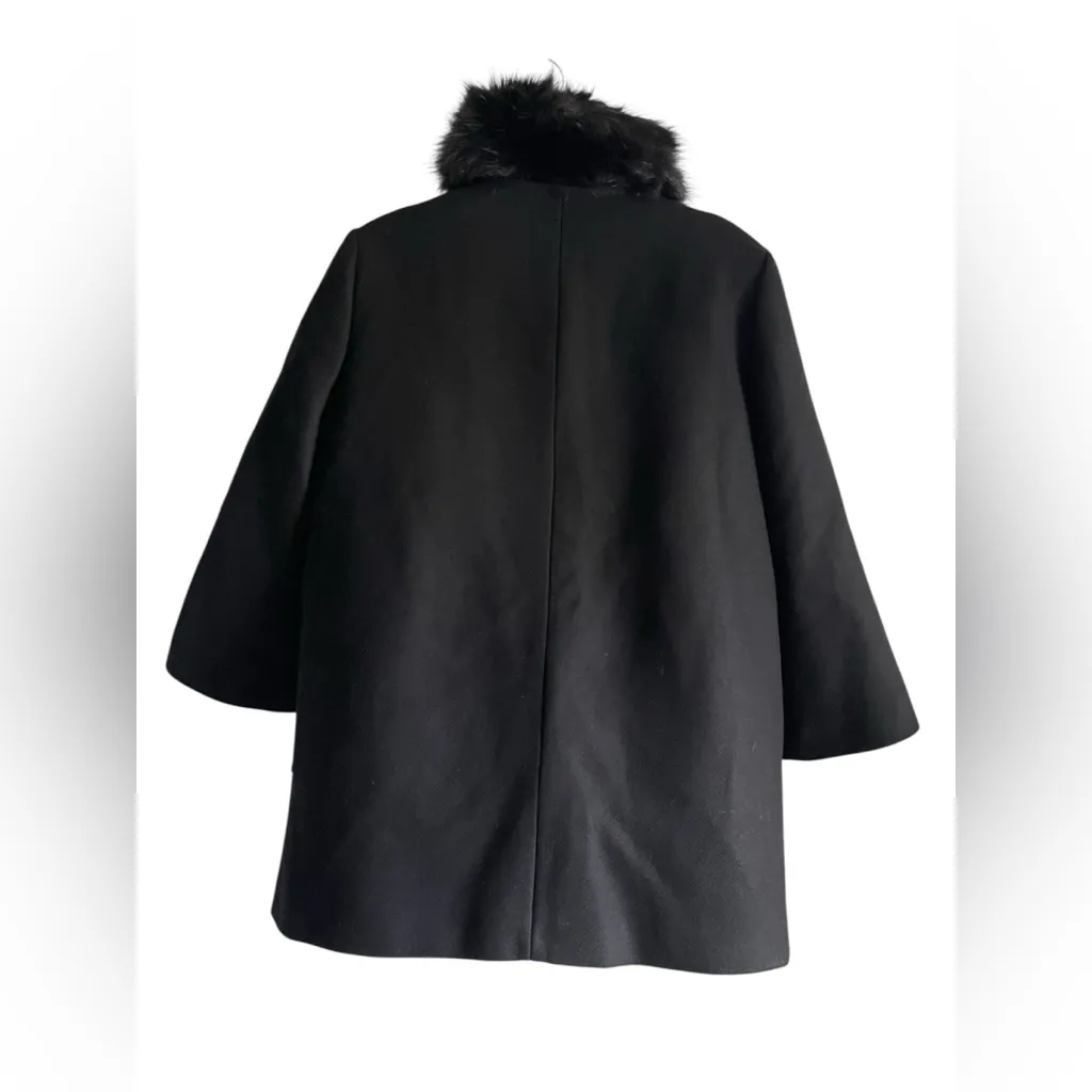 Zara Women's Black Coat with Detachable Faux Fur Collar - Image 2