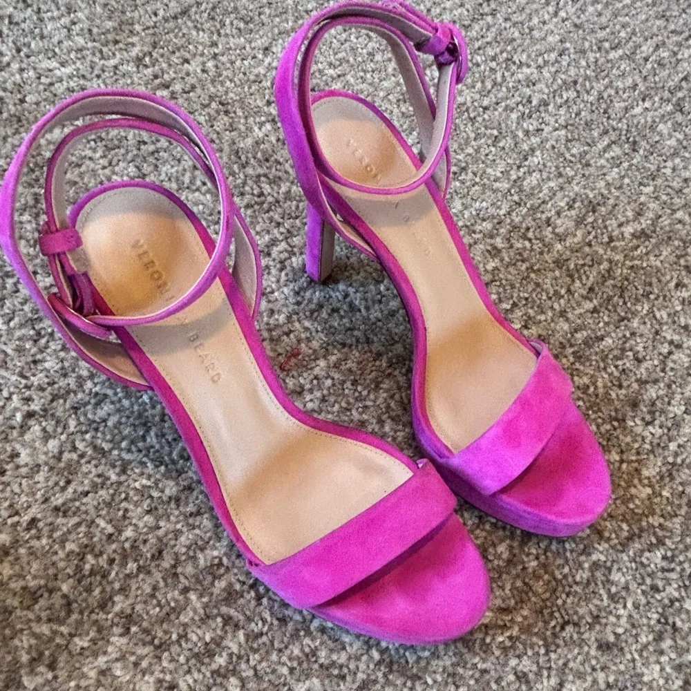 Veronica Beard Darcelle Heel in Fuchsia - Image 2