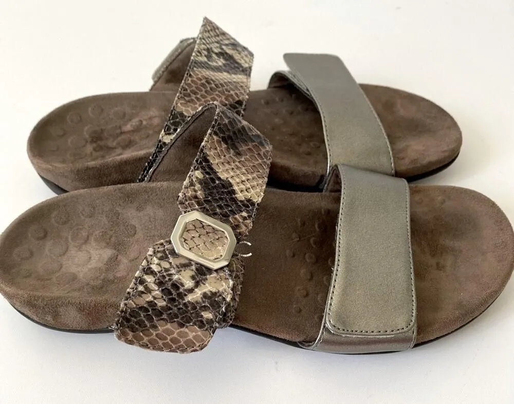 Vionic Camila Flat Leather Snake Silver Sandal size 7 - Image 3
