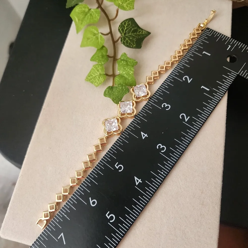 Gold Filled Bracelet Quatrefoil Clover Flower with Cubic Zirconia Crystal Stones - Image 9