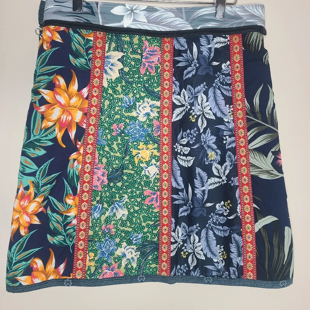 Zand Amsterdam Floral Reversible Adjutable Multicolor Skirt One‎ Size Green Size undefined - Image 3