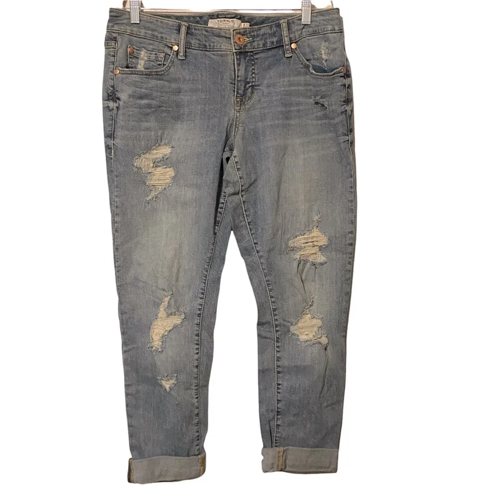 Torrid Boyfriend Jeans Light Wash‎ Ripped and Repaired Destruction #11079495 10R - Image 2