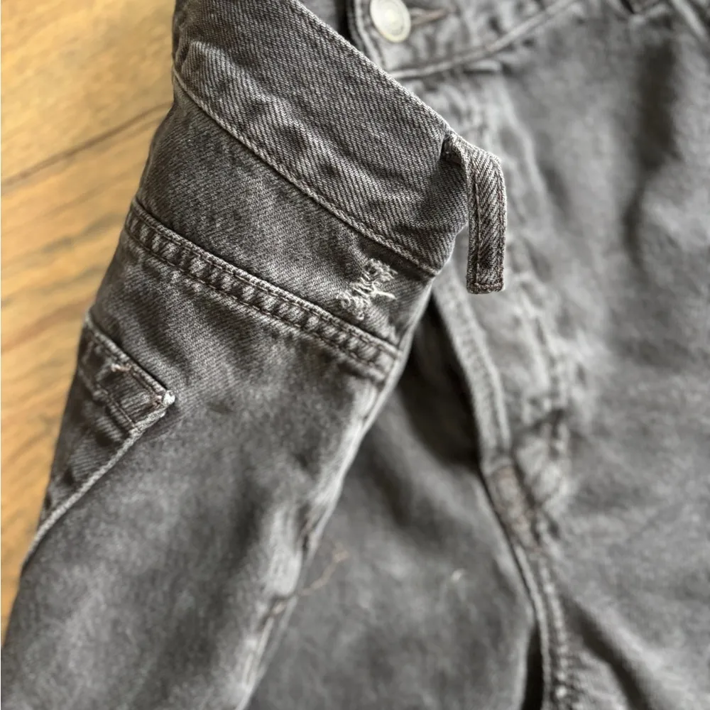 WE THE FREE Maggie Midrise Distressed Straight Leg Jeans Washed‎ Black Size 31 - Image 9