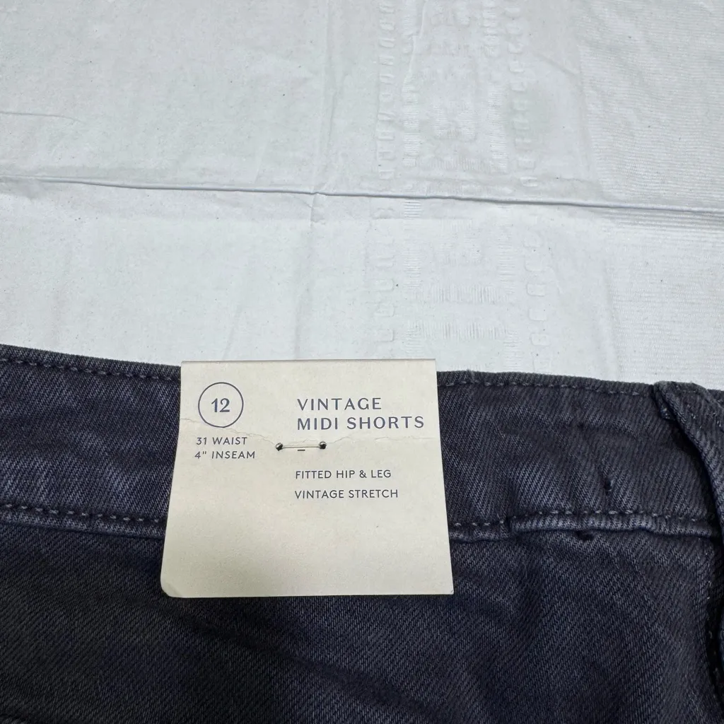 Universal Thread Dark Jean Shorts - Image 3