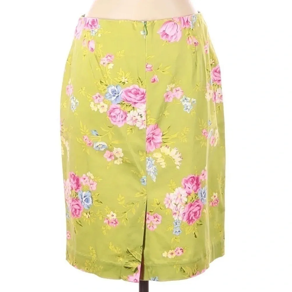 Vintage Jones New York 90’s Stretch Pink & Green Floral Pencil Skirt Size 8 - Image 2