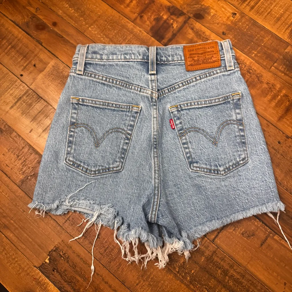 LEVIS‎ Ribcage Denim Shorts - Image 3