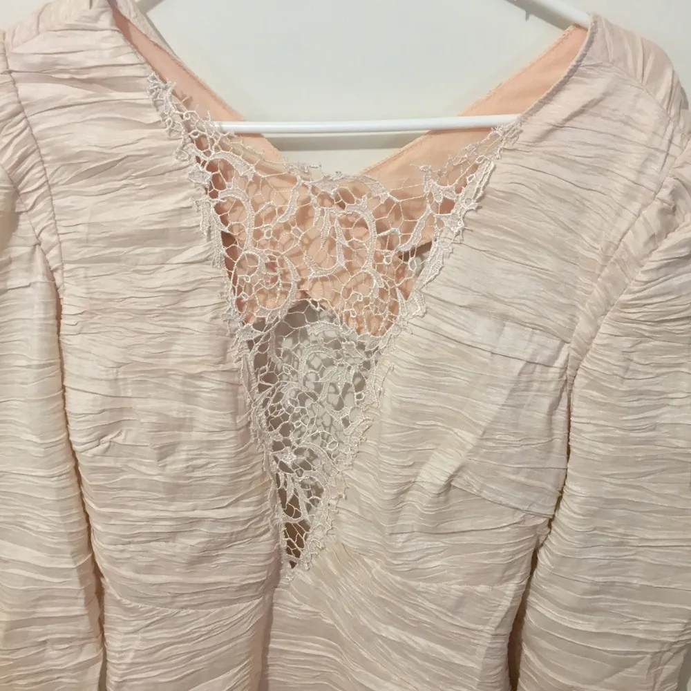 NEW Free People lacey crochet long sleeved open back crinkle cocktail dress NWD - Image 3