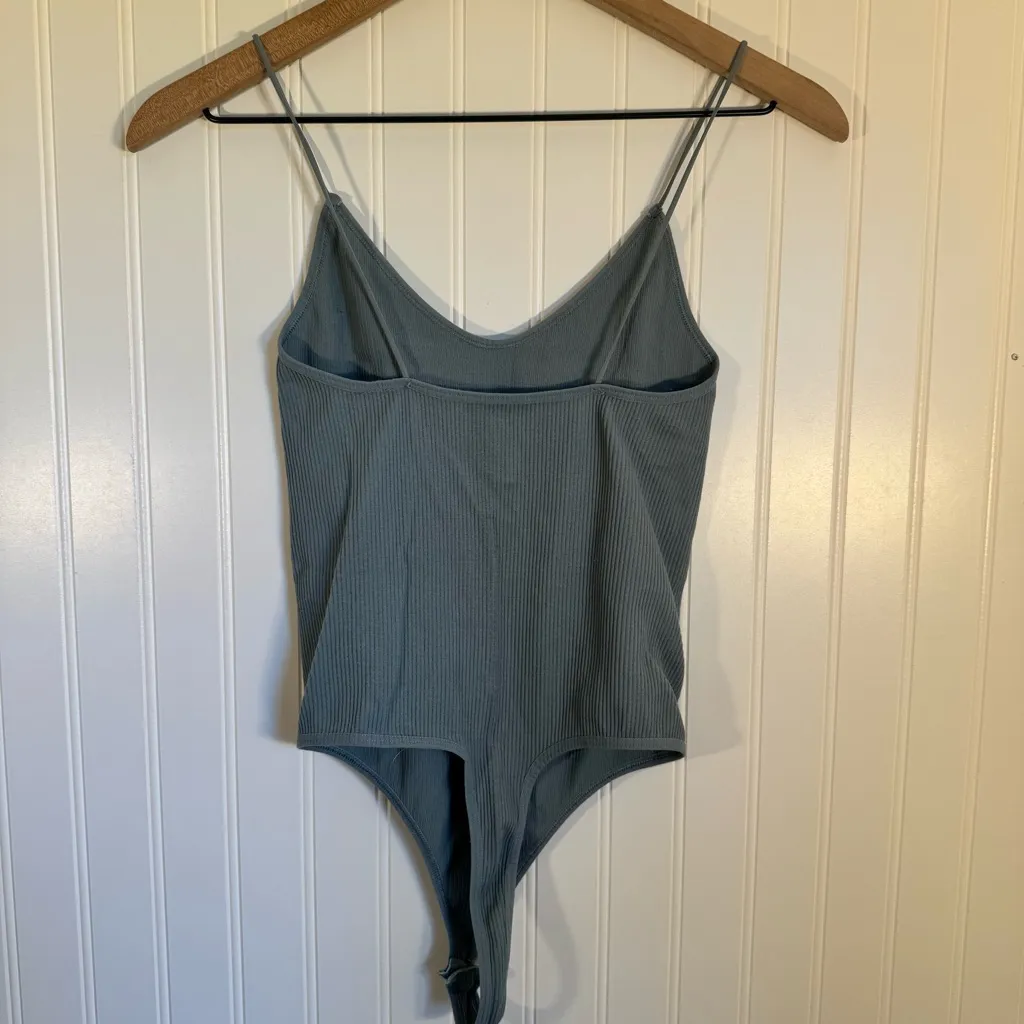 BDG Ribbed Bodysuit Vneck Spaghetti Straps Blue Size Large - Image 6
